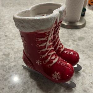 “New” Goodies Ice Skates Candle- Cinnamon Twirl